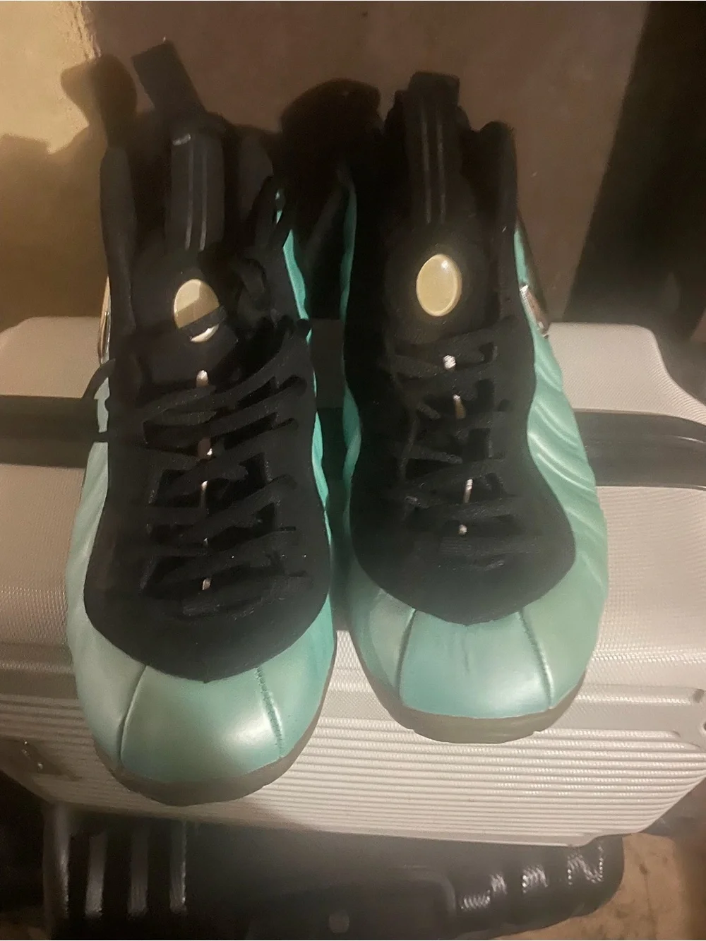 Nike men’s  Foamposite Sneakers in Teal and Black